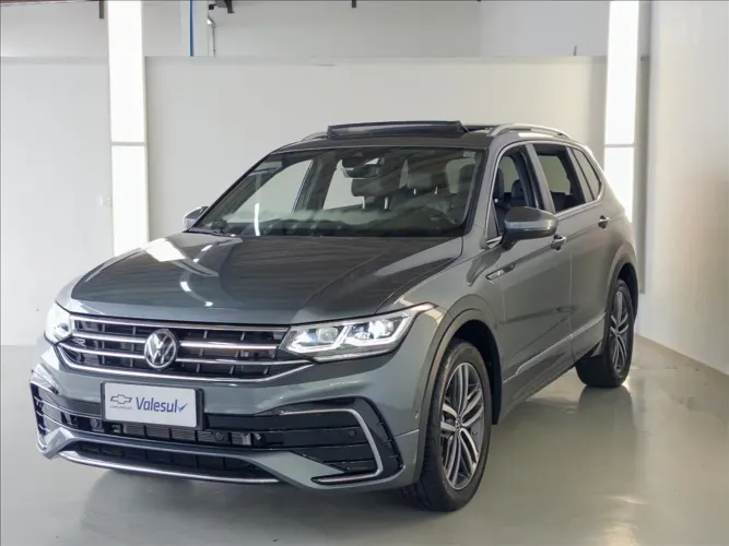 Volkswagen Tiguan Allspac R-line 300 TSI 2.0 2025