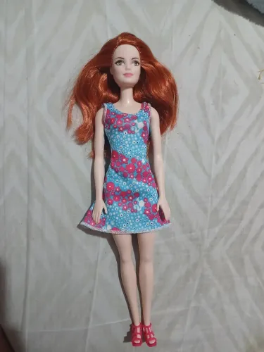 Barbie Fashion and Beauty ruiva