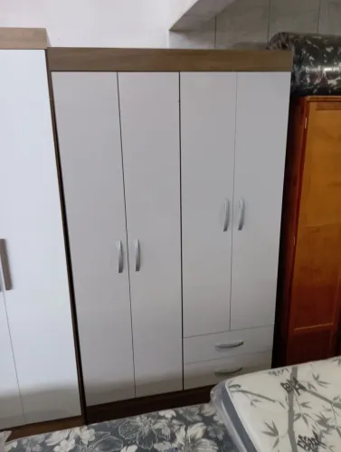 Guarda roupa novo