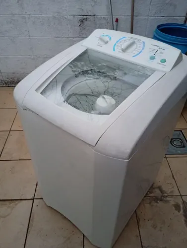 Máquina de lavar roupa Eletrolux