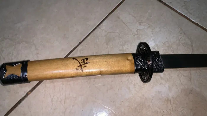 Veda-se katana decorativa 