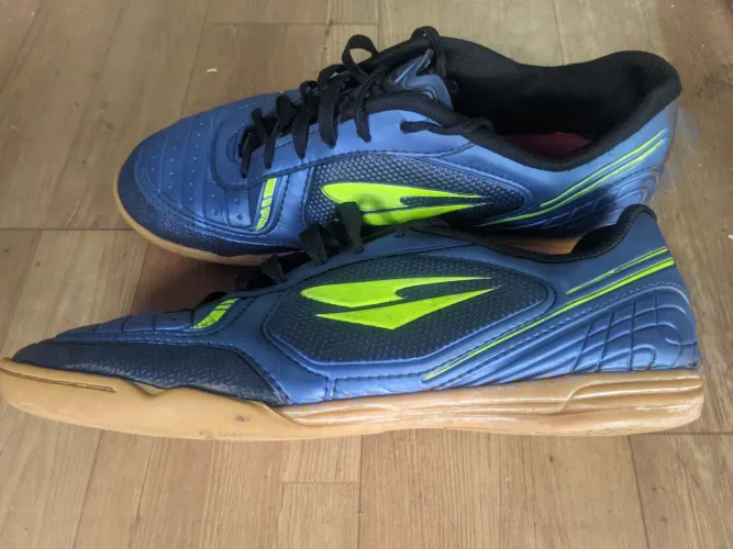 Chuteira Futebol Salão Quadra Futsal DRY PRO 806 Superfly, TAM. 39, Ótimo Estado.