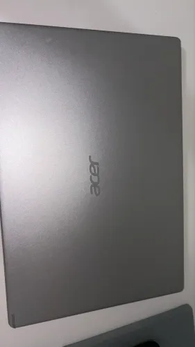 Computador ACER usado
