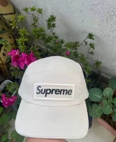 Boné Supreme