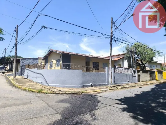 Casa com 3 dormitórios para alugar, 100 m² por R$ 2.150,00/mês - Jardim Doutor Júlio de Me
