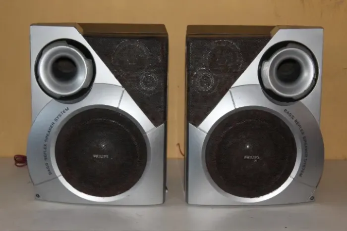2 caixas de som phillips de mini sistem