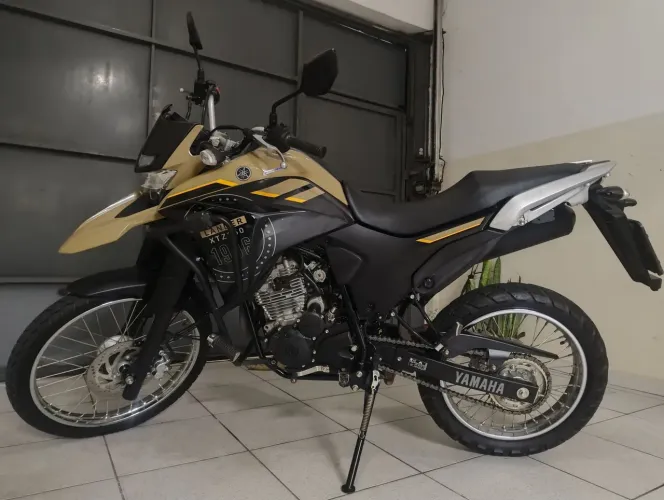 Yamaha XTZ Lander 250 novíssima
