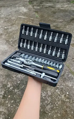 Kit de Ferramentas 46 Peças com Catraca e Maleta Novo