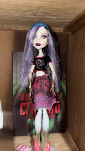 Boneca Monster High Spectra Vondergeist Coleção Ghoul Spirit (G1)