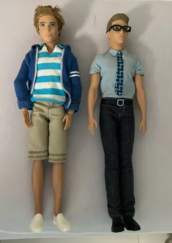 Bonecos KEN (Ken Life in the Dreamhouse e Ken Super Repórter)