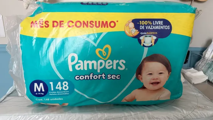 Fralda Pampers confort sec M