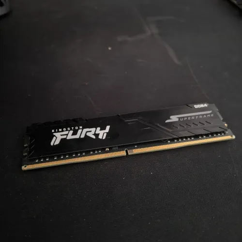 Memória RAM 8GB Kingston fury 3200Mhz