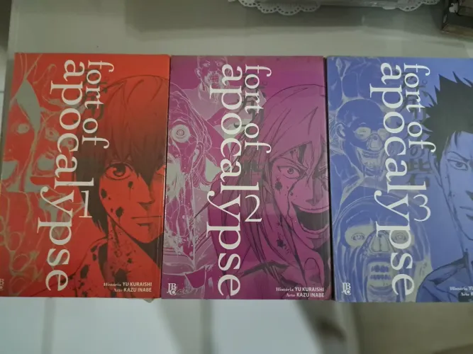 MANGÁ FORT OF APOCALYPSE - COLEÇÃO COMPLETA