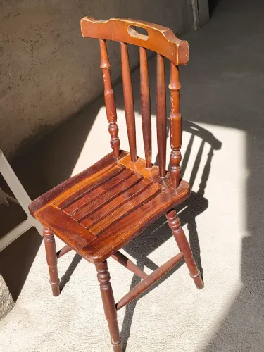 Cadeira madeira rústica 199,00
