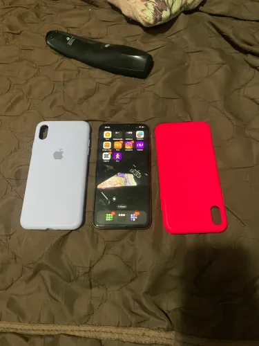 iPhone XS Max 64 Gb
