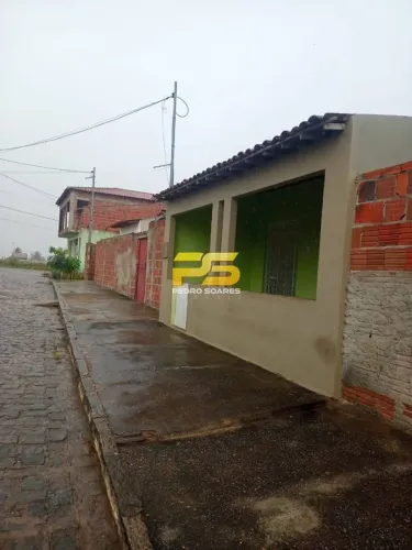 CASA 150 MTS² COM 03 QUARTOS POR 85 MIL REAIS
