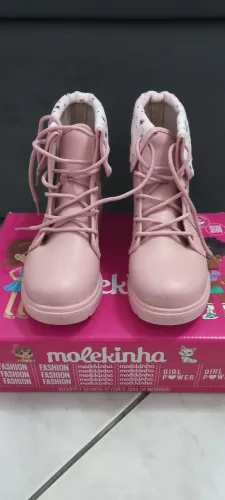 Bota Molekinha NOVA tam.31