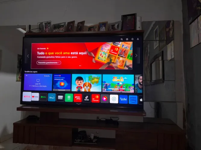 PAINEL DE TV ATÉ 75 POLEGADAS