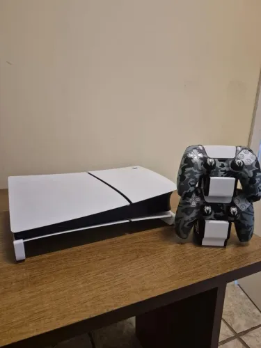 PS5 Slim 1TB + 2 Controles + Suportes e Acessórios