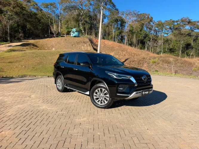 Toyota Hilux SW4 SRX 4X4 2.8 TDI 16V Dies. Aut. 2022