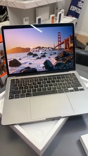 MacBook Pro M2 256/8 C/ Touch Bar - Seminovo C/ Garantia