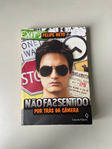 Não Faz Sentido - Felipe Neto - Livro autografado