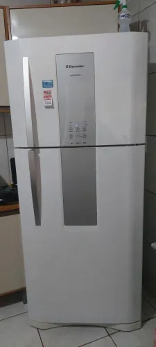Geladeira eletrolux df80 553 litros