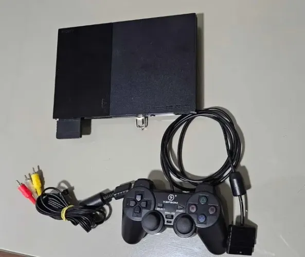 Playstation 2 (PS2) revisado com jogos na memoria
