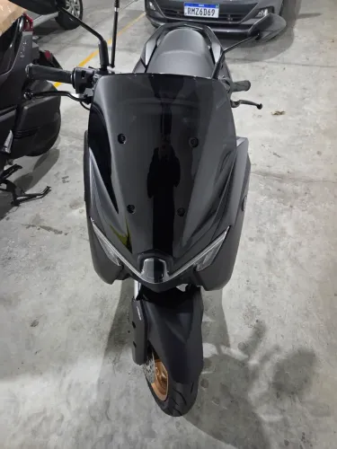 Nmax 160 conected