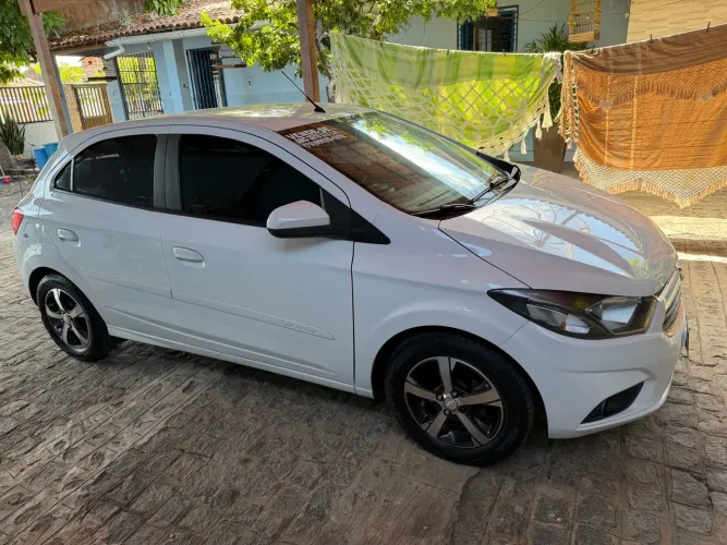 Chevrolet Onix Hatch LTZ 1.4 8V Flex Aut. 4P 2018