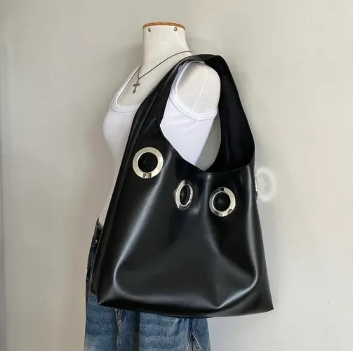 Bolsa Maxi com Ilhós 