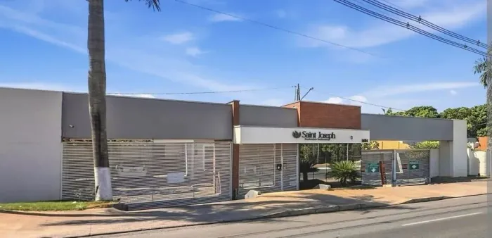Casa no Condominio Saint Joseph