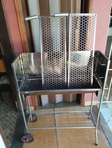 Vendo uma churrasqueira inox para espetinho 350,00 reais 