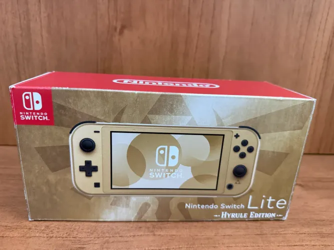 Nintendo Switch Lite Hyrule Edition