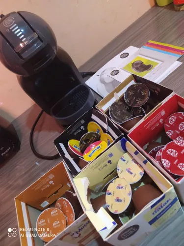 Cafeteira Nescafé Dolce Gusto Mine Me Preta 110V + 43 cápsulas, R$ 330,00