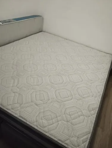 Cama box Queen