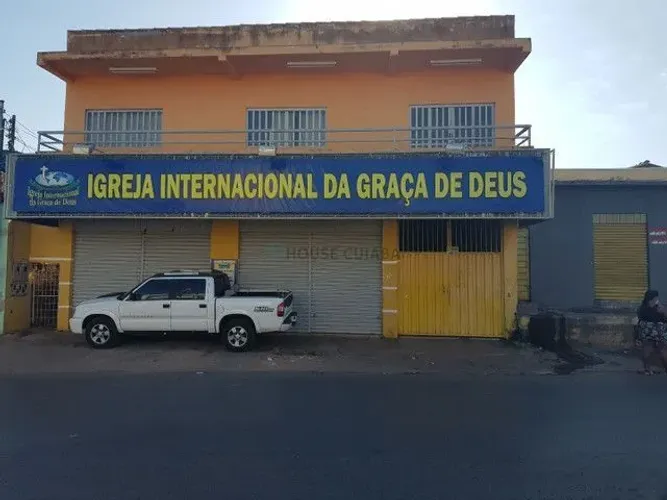 Vendo sobrado Com salão comercial