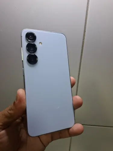 Samsung S24