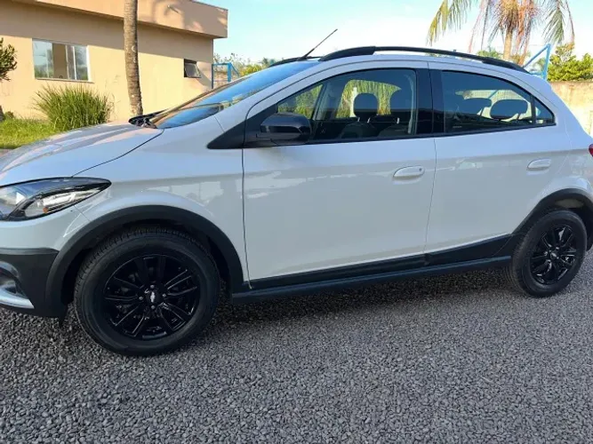 Chevrolet Onix Activ 1.4 8V Flex Aut. 4P 2019