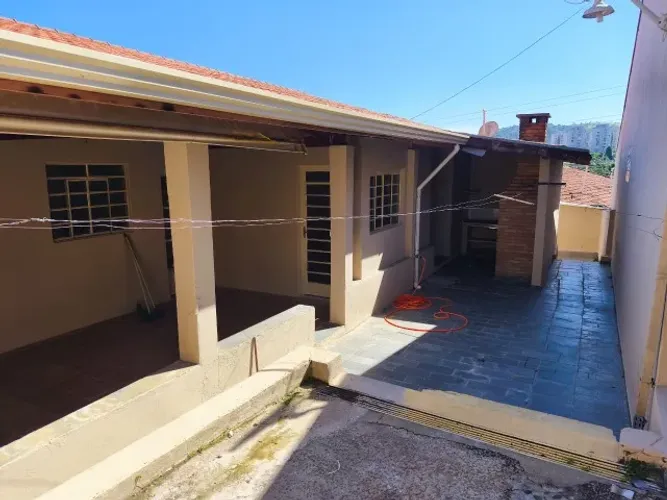 Casa para alugar em valinhos sp no pq das colinas 3 quartos