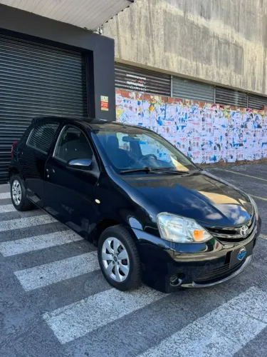 Toyota Etios XS 1.5 Flex 16V 5P Mec. 2014