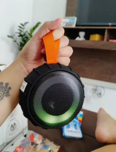 Caixa de som portátil Led