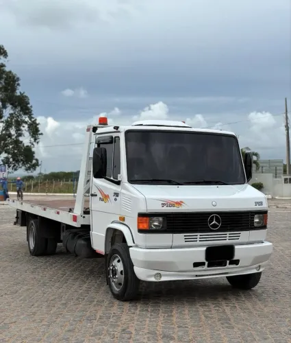 Caminhão Prancha Guincho 710 6m - Em até 120x