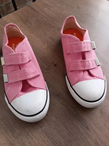 Tênis feminino