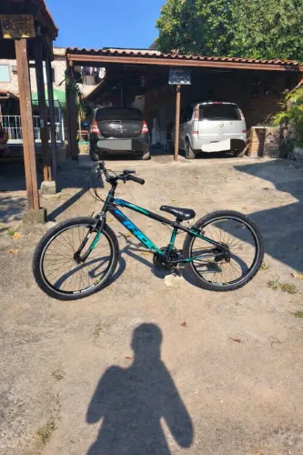 Bike aro 24 semi-nova de alumínio 