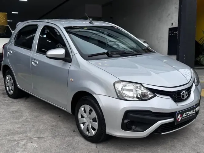 Toyota Etios 1.3 Flex 16V 5P Mec. 2019