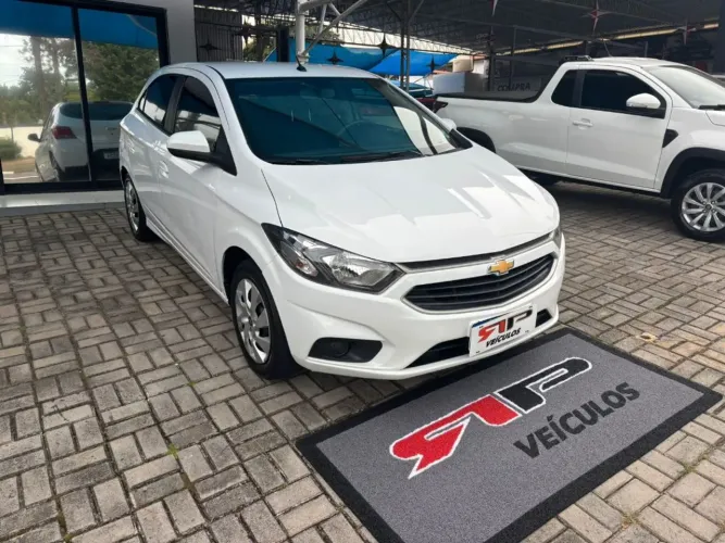 Chevrolet Onix Hatch LT 1.4 8V Flex Power Mec. 4P 2018