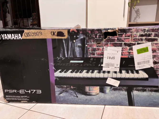 Vendo - novo caixa Teclado Arranjador Yamaha Psr E473 com Fonte funcionando perfeitamente