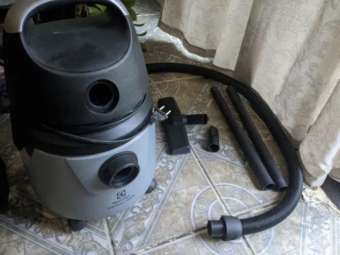 Aspirador de pó e água potente função sopro