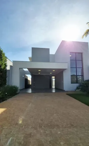 Belíssimo Sobrado à Venda Residencial Valência - Ilha Gracia - Ribeirão Preto-SP